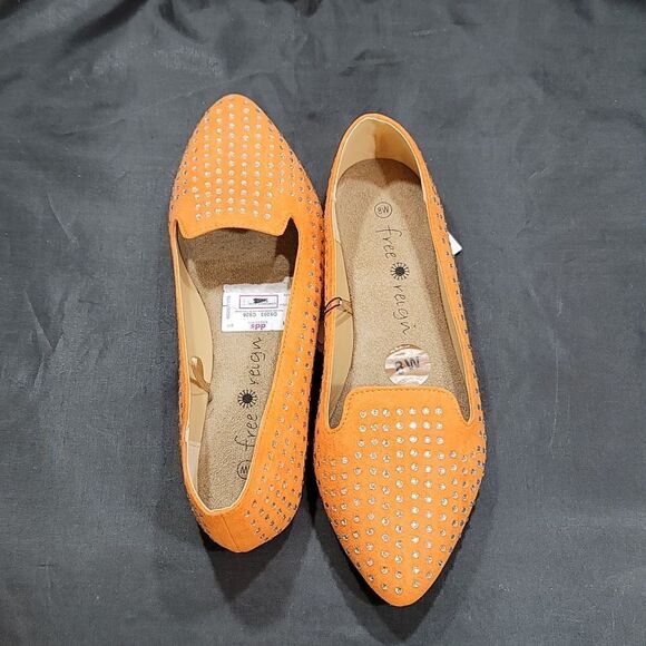 BRAND NEW FREE REIGN STUDDED ALMOND TOE FLAT SHOE - Picture 4 of 15